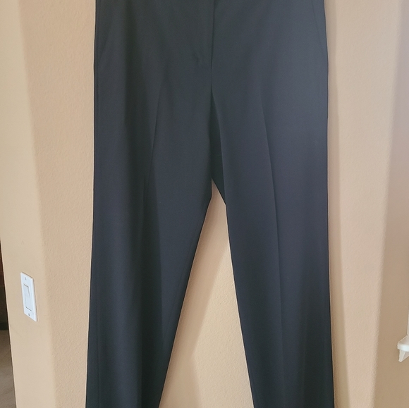 Like New! Classy DKNY Black Trousers - Picture 4 of 10